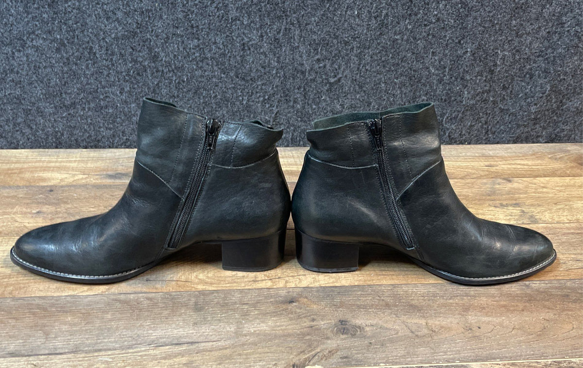 Paul Green Black Leather Side Zip Ankle Boots Made in Austria Size 6.5