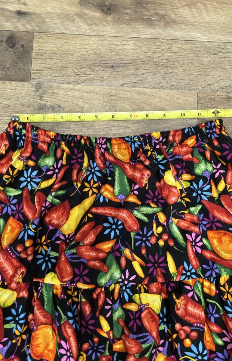 Women's 2 Piece Folk Costume Set Yellow Ruffle Top Chili Pepper Print Skirt