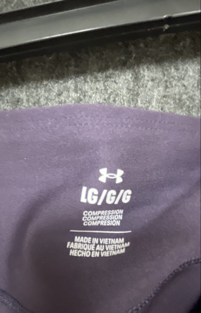 Under Armour Women's Purple Compression Leggings Mesh Accent Tights Size Large
