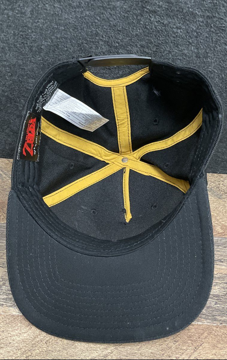 The Legend of Zelda Hylian Crest Snapback Hat Nintendo Licensed Black Sz OSFM