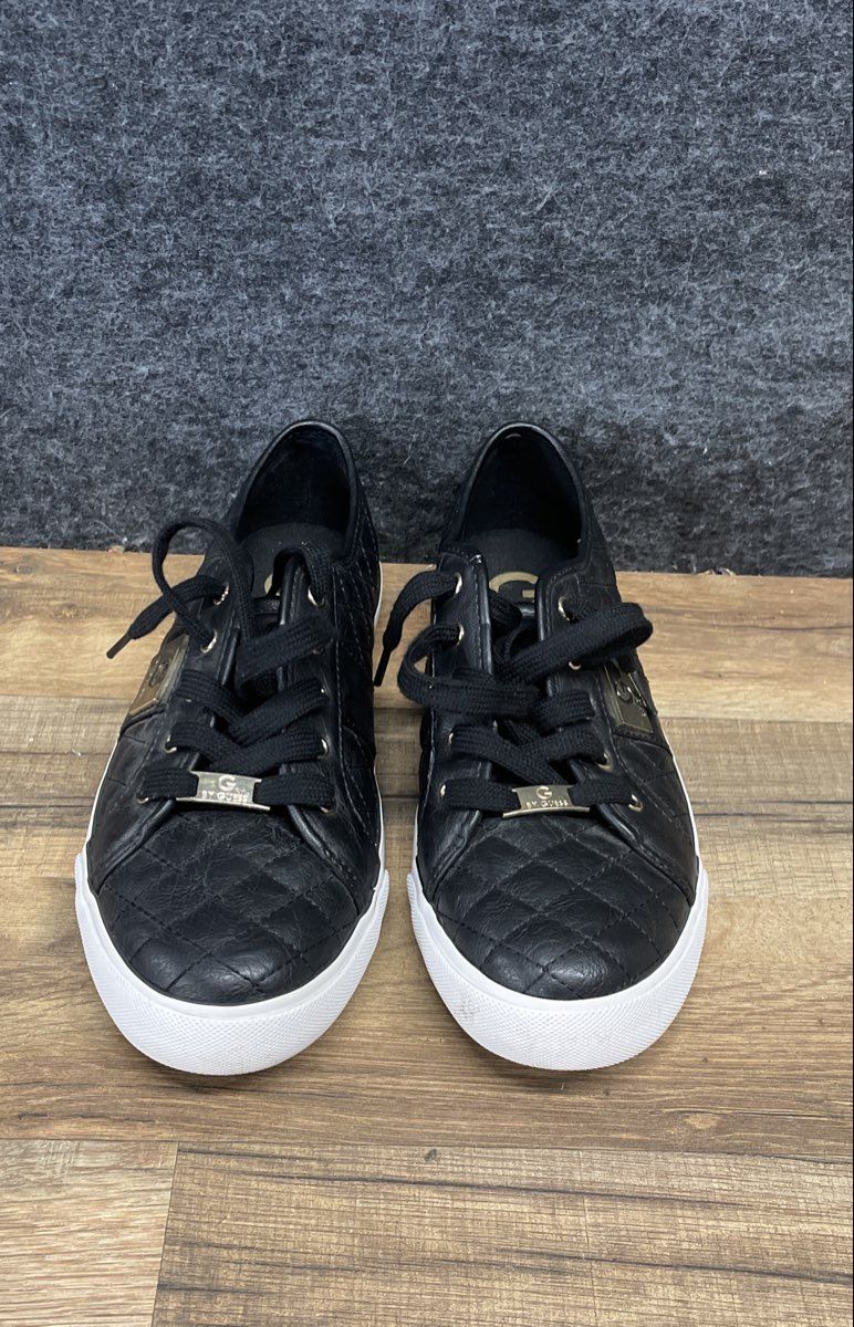 G By Guess Goadie2 Black Quilted Low Top Fashion Sneakers Women's Size 10