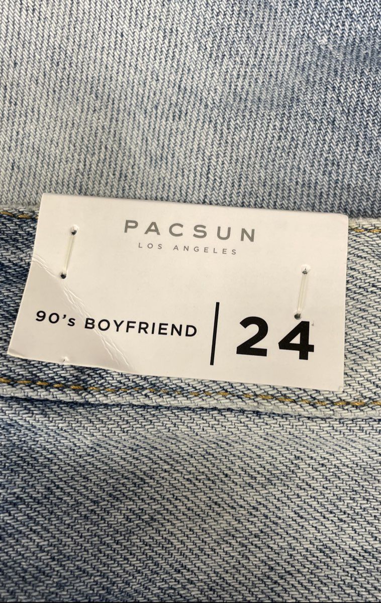 PacSun Women's 90's Boyfriend Jeans Nirvana Light Wash Distressed Sz 24 NWT