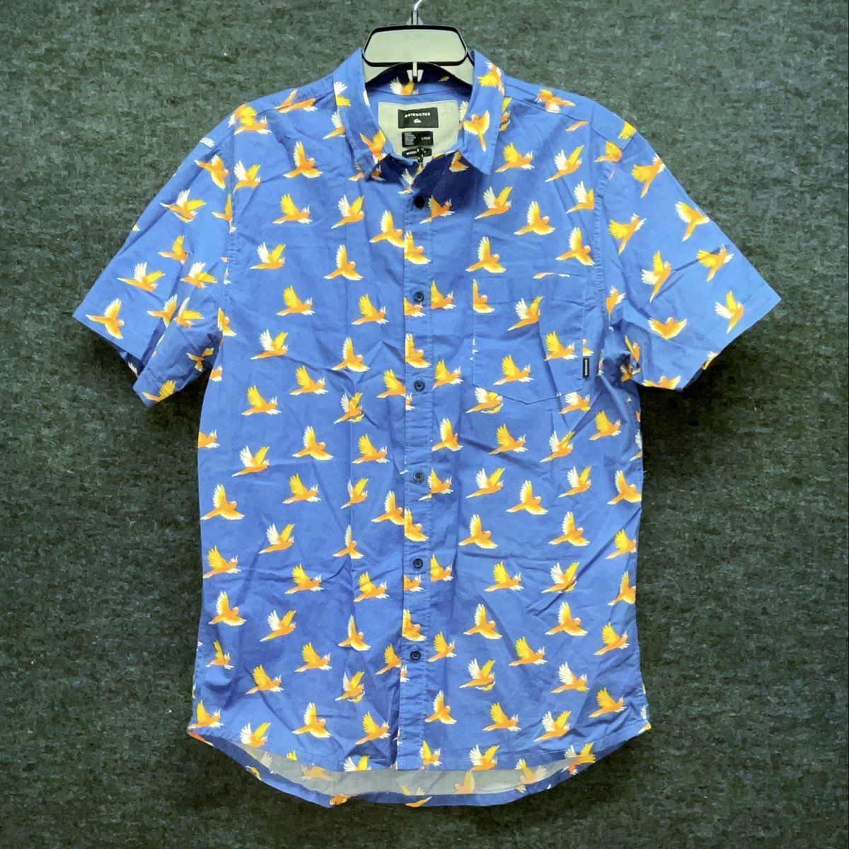 Quiksilver Men's Blue Parrot Bird Print Short Sleeve Button Up Modern Fit Sz L