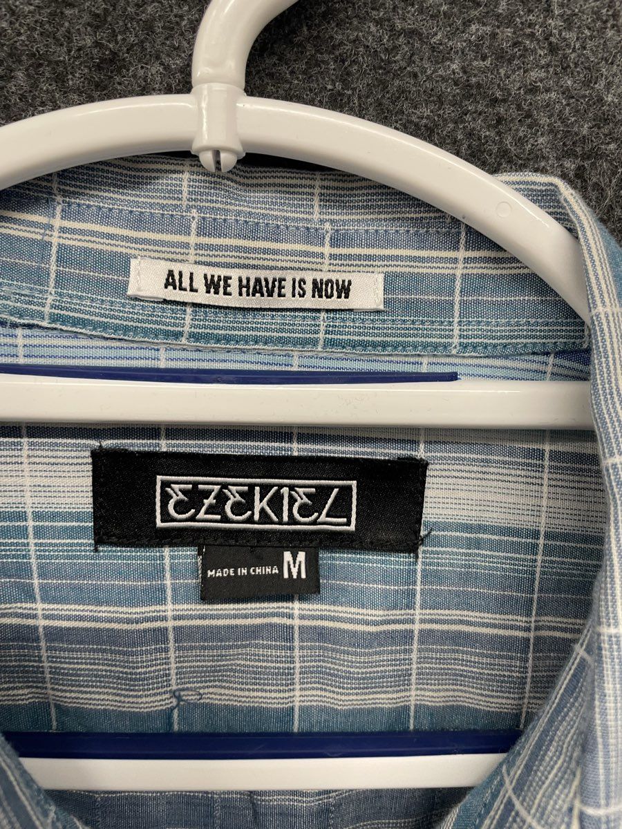 Ezekiel Men's Blue White Striped Plaid Cotton Button Up Long Sleeve Shirt Sz M