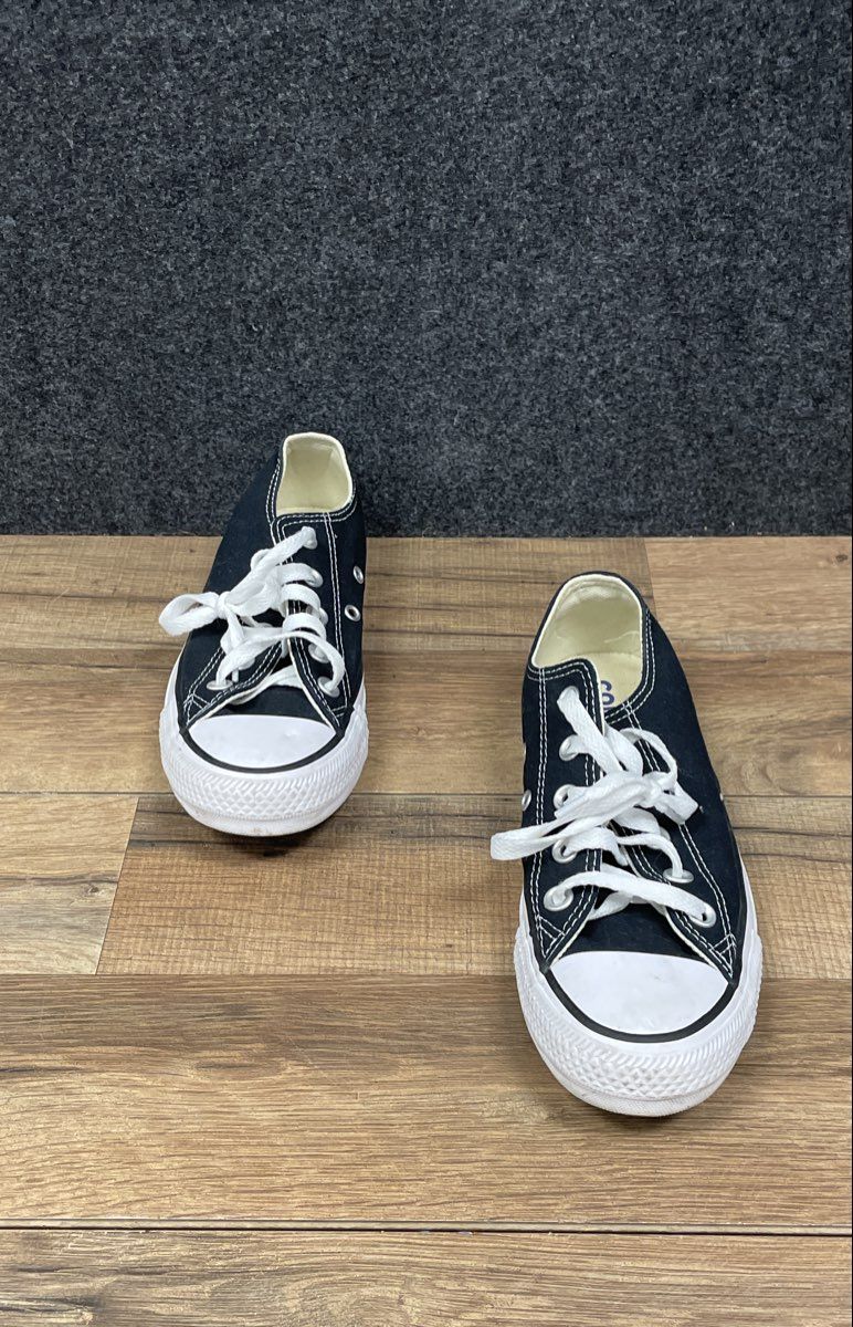Converse Chuck Taylor All Star Low Top Black Canvas Sneakers Size Women 5.5