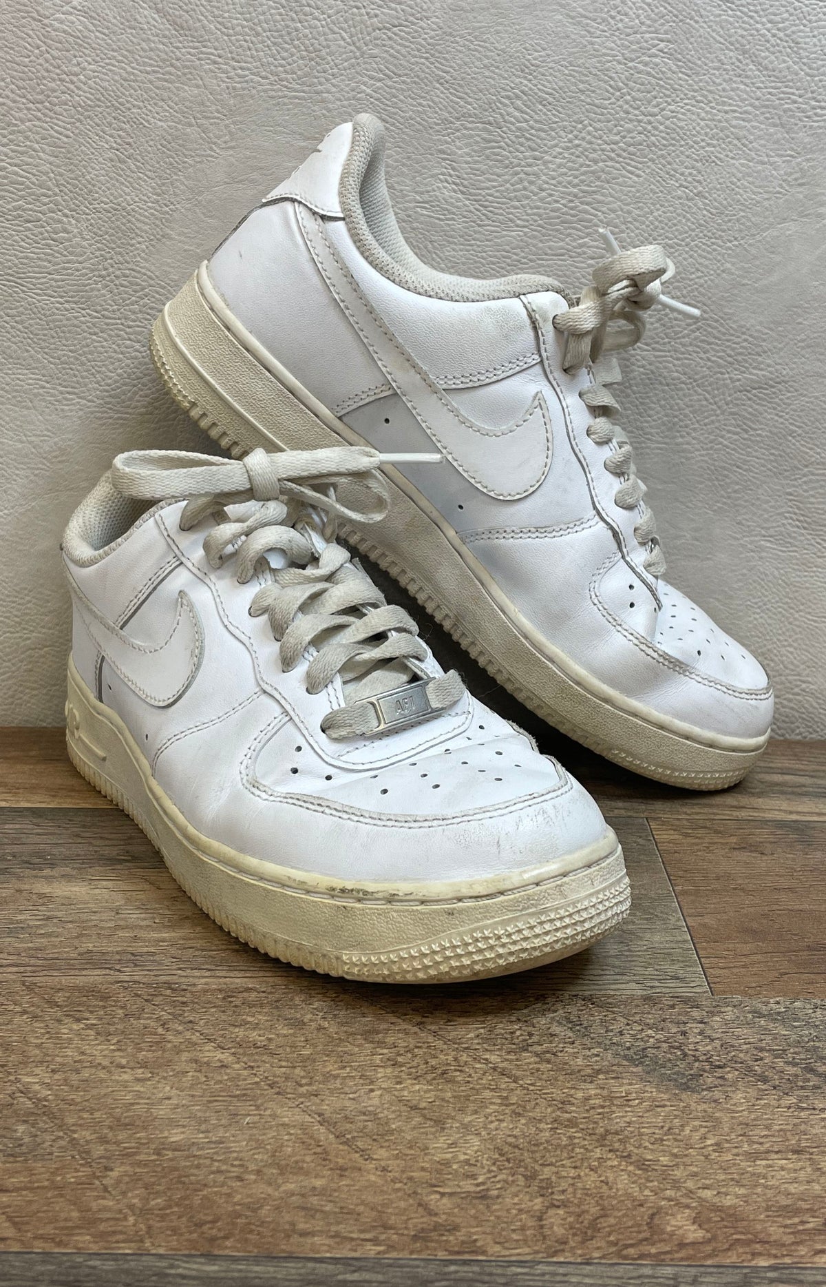 Nike Air Force 1 Low '07 Triple White Women's Sneakers DD8959-100 Size 9