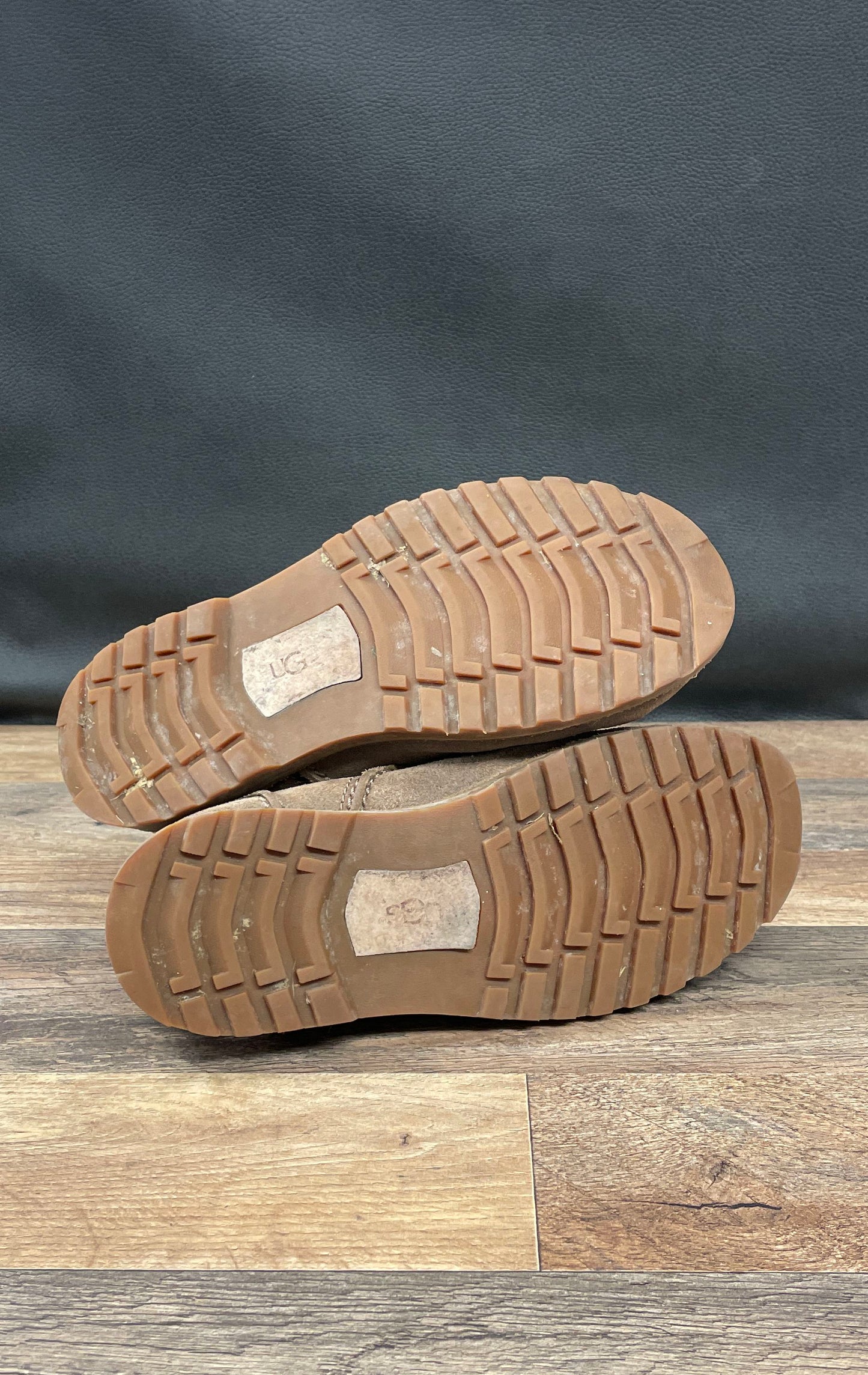 UGG Fallbrook Brown Suede Chukka Boots Men's Size 7.5