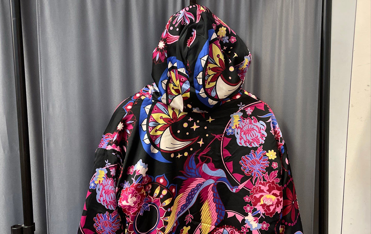 G by Giuliana Black Label Women's Floral Fleece Lined Hooded Robe NWT Sz M/L