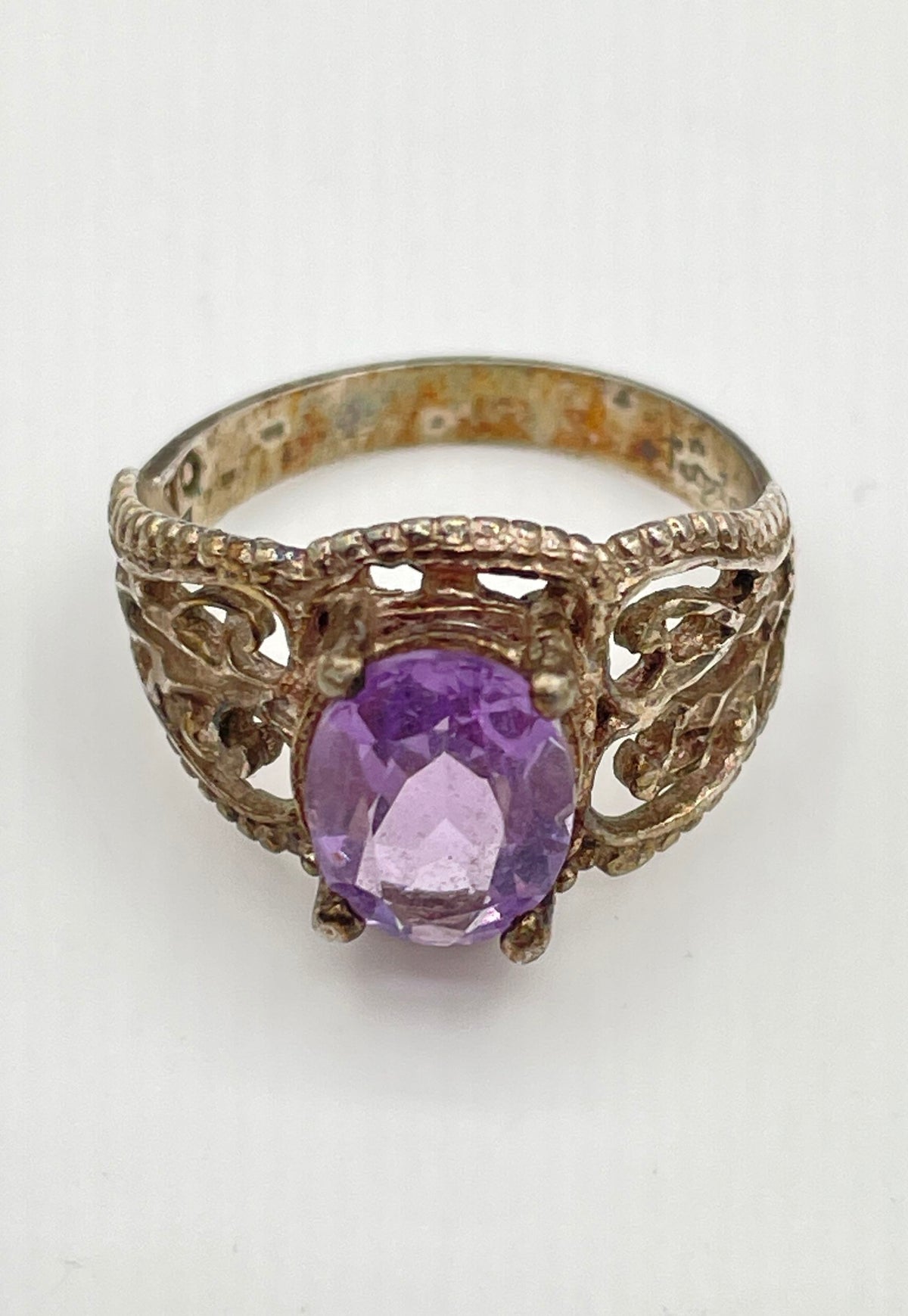 925 Sterling Silver Oval Amethyst Openwork Filigree Band Ring 3.1g