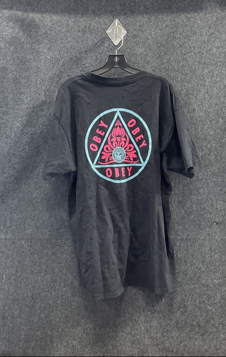 Obey Men's Black Graphic T-Shirt Triangle Star Quality Dissent Sz XL