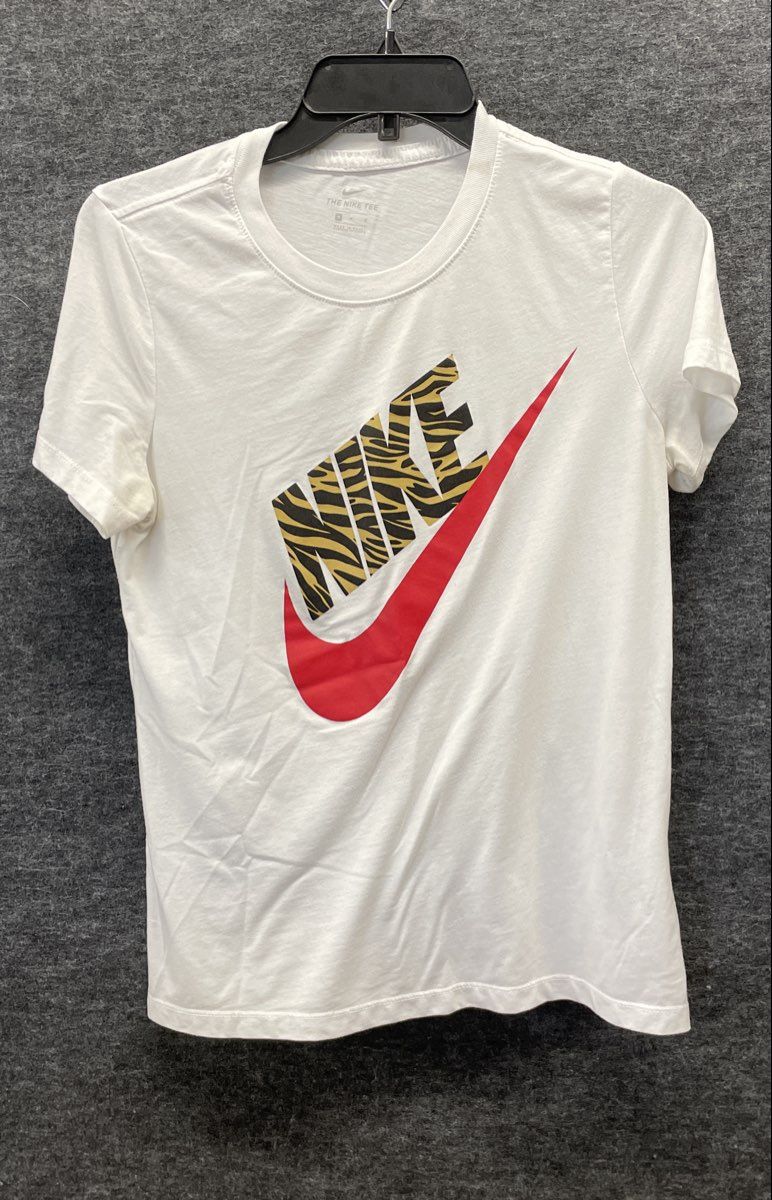 Nike Women's White Tiger Print Swoosh Logo Graphic T-shirt Sz M