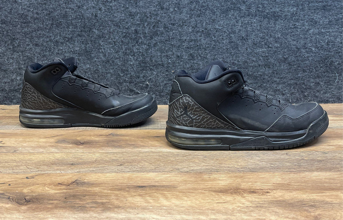 Nike Jordan Flight Origin 2 Triple Black Elephant Print Youth Size 6.5Y