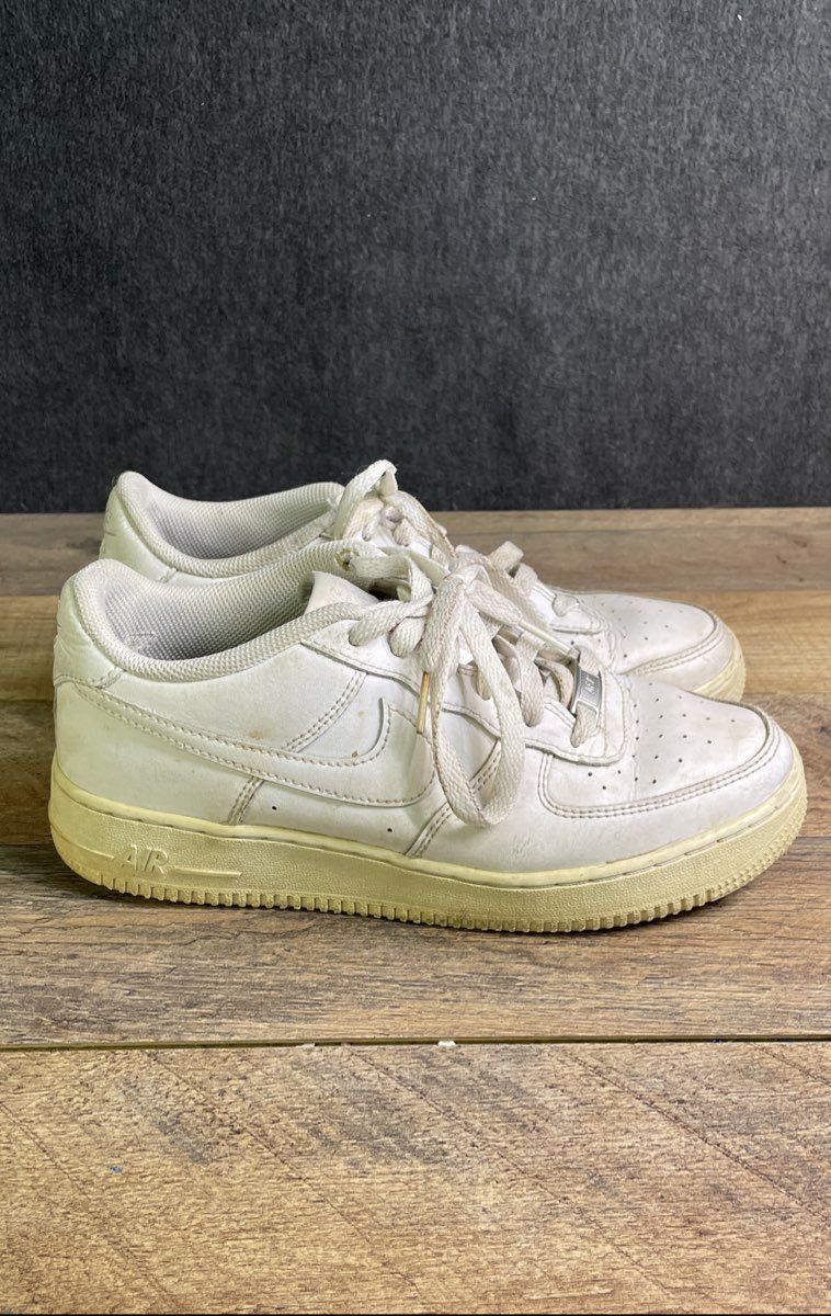 Nike Air Force 1 Low Triple White Youth Sneakers Size 6.5Y