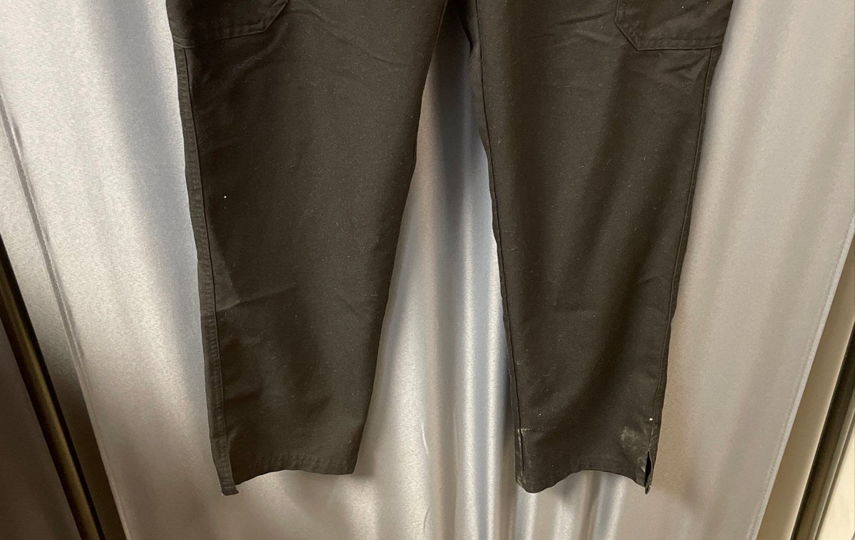 Figs Women's Technical Collection Scrub Pants Black Cargo Sz L