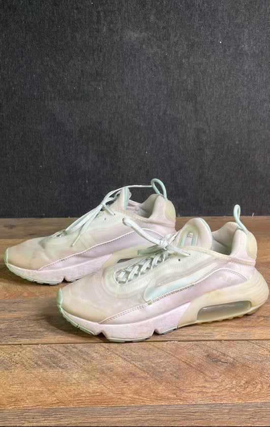 Nike Air Max 2090 Aurora Green Barely Green Women's Sneakers Size 9.5