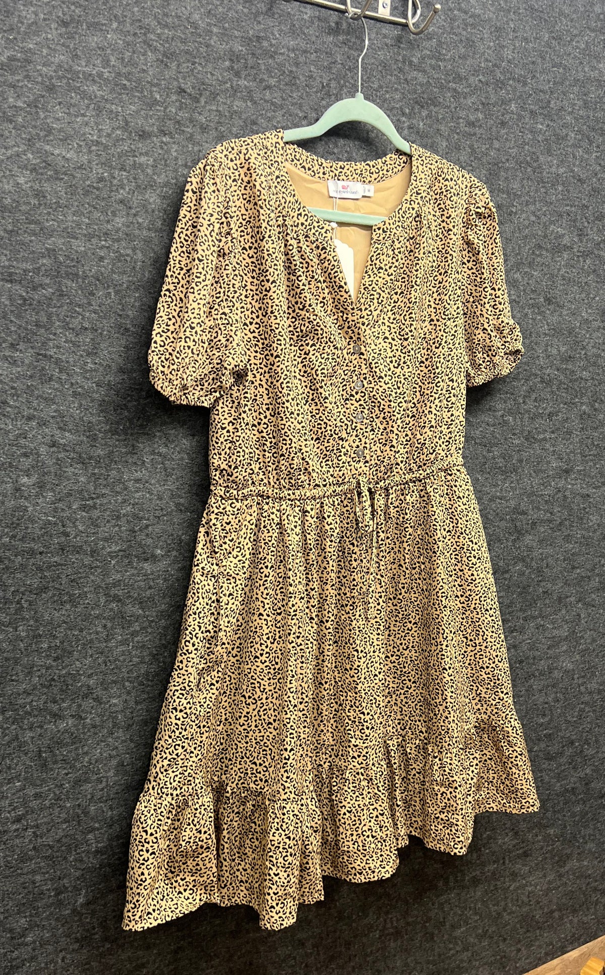 Vineyard Vines Women's Dress Tan Black Cheetah Print V-Neck Short Sleeve M NWT