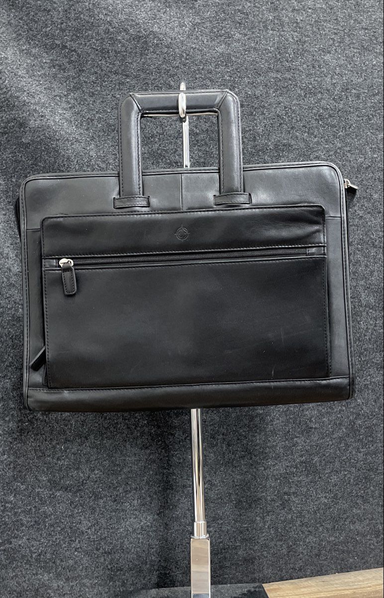 Ogio Black Leather Briefcase Business Laptop Bag Front Zip Pocket Professional