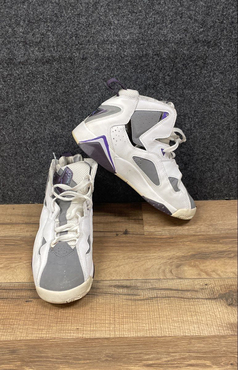 Nike Air Jordan True Flight White Flint Grey Purple Youth Sneakers Size 5.5Y