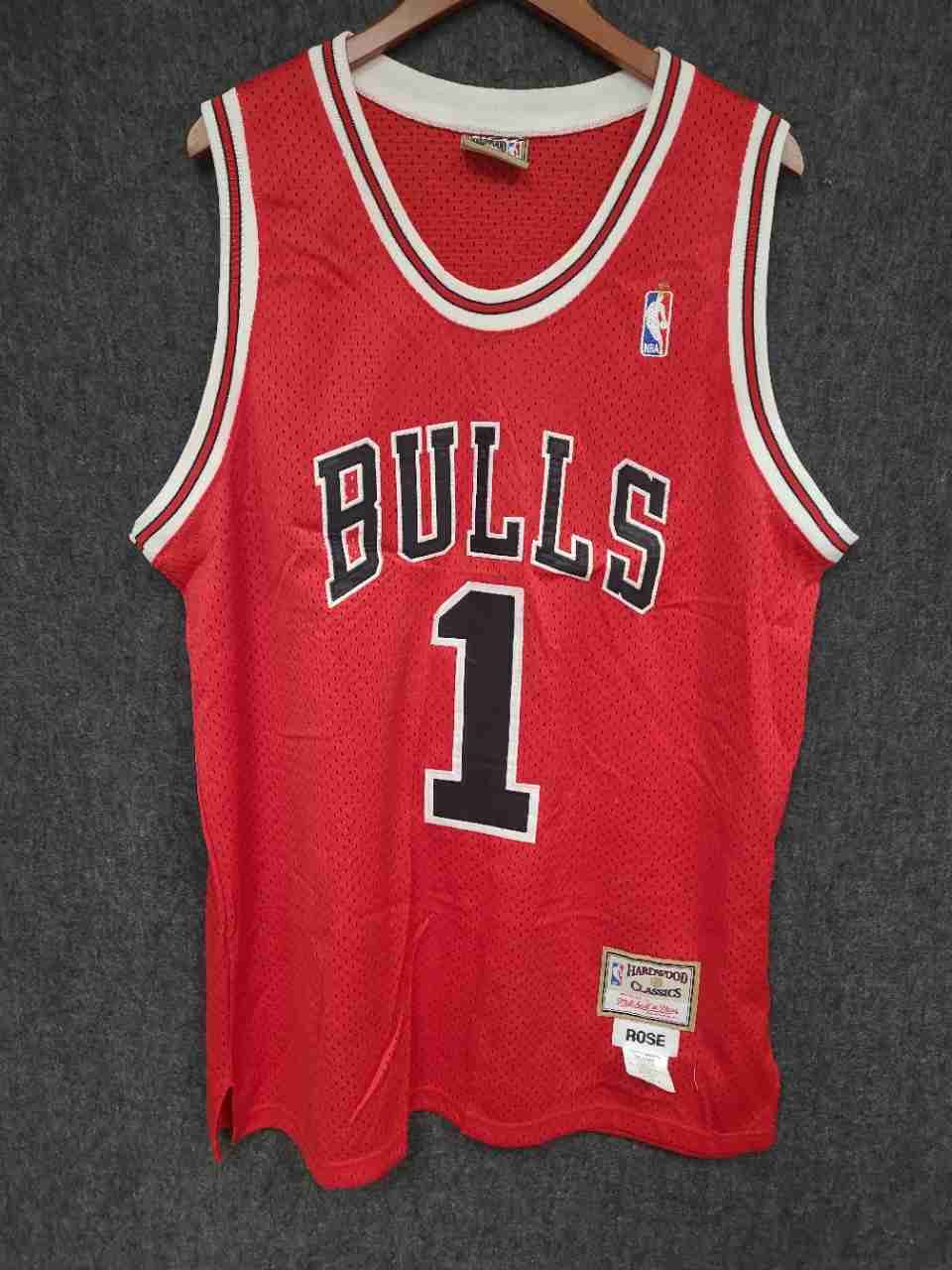 Mitchell & Ness Derrick Rose Chicago Bulls Jersey Red Hardwood Classics Sz 52