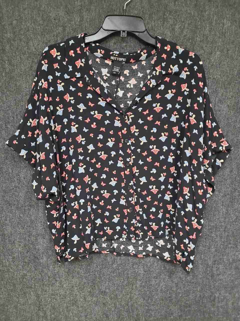 Hot Topic Women's Mushroom Print & Cream Heart Button Ruffle Blouse Lot Sz XXL