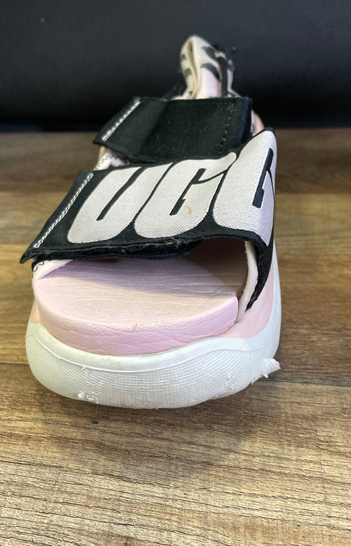 UGG LA Shores Pink Black Leopard Print Sport Sandals Women's Size 7.5