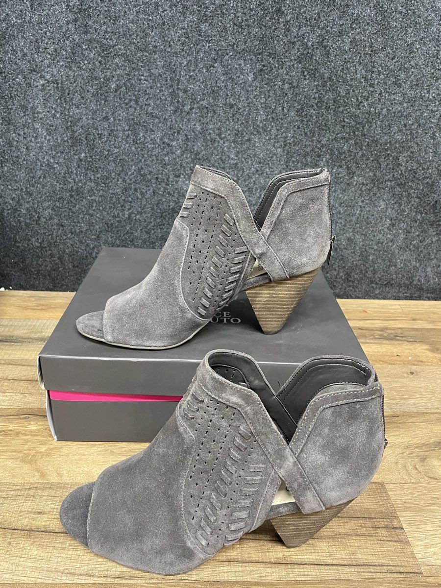 Vince Camuto Ebelin Dark Slate Suede Peep Toe Ankle Bootie Size 10