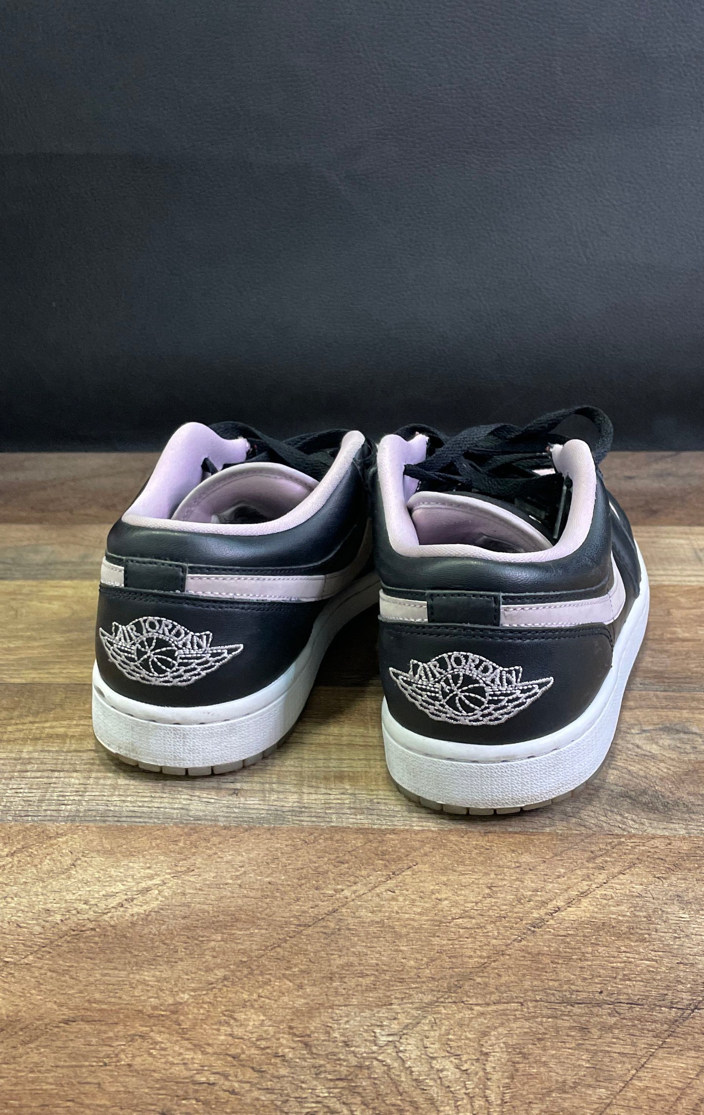 Nike Air Jordan 1 Low SE Iced Lilac Black White Sneakers Size 8.5 COA