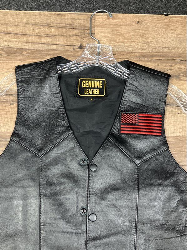 Vintage Men's Black Leather Motorcycle Biker Vest Skull Wings Flag Patch Sz S