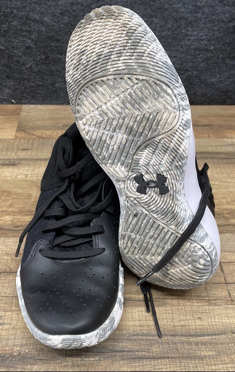 Under Armour Jet '21 Black White Basketball Shoes Youth Size 5Y