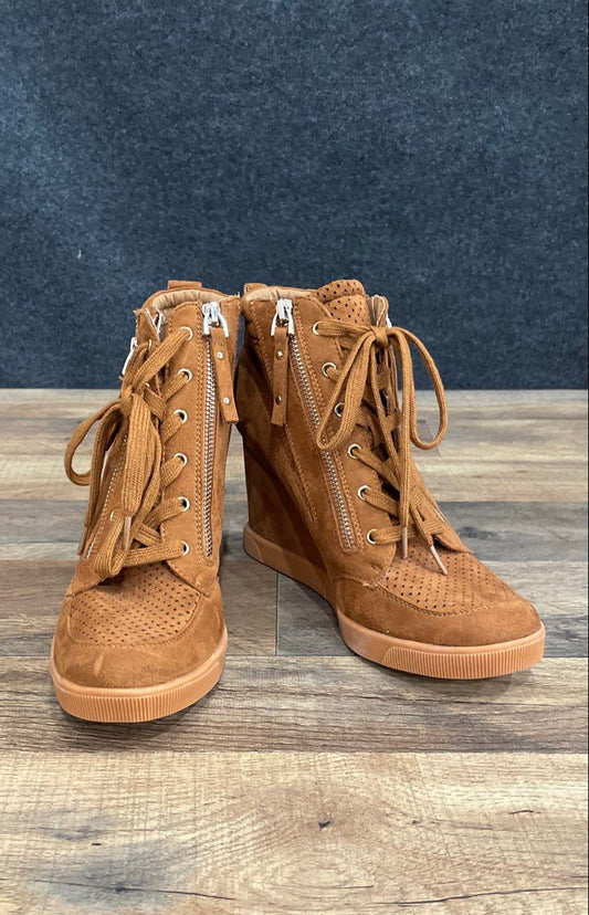 ShoeDazzle Brown Faux Suede Perforated Lace Up Zip Wedge Ankle Boots Size 10