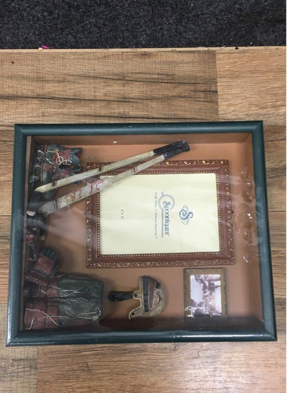 Spooniques Hockey 3D Shadowbox Picture Frame 4x6 Sports Decor Sealed NIB