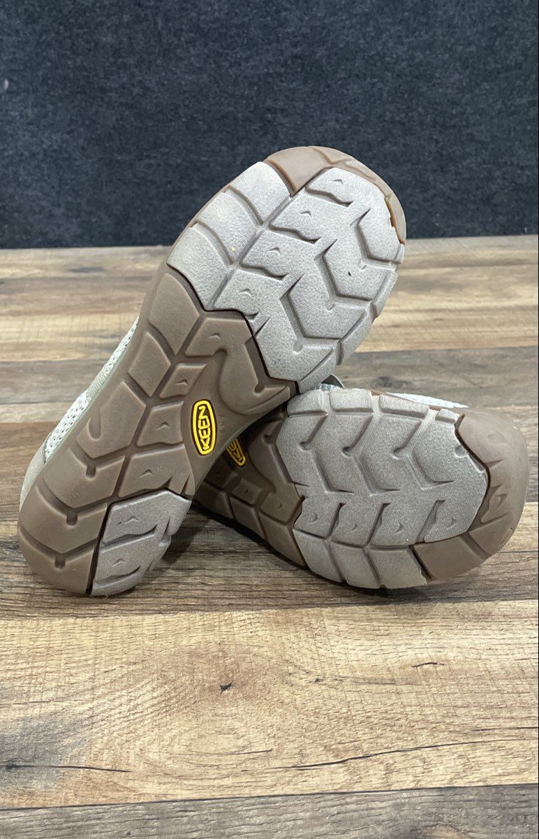 Keen Lorelai Mary Jane Silver Birch Grey Mesh Slip-On Shoes Women's Size 6.5