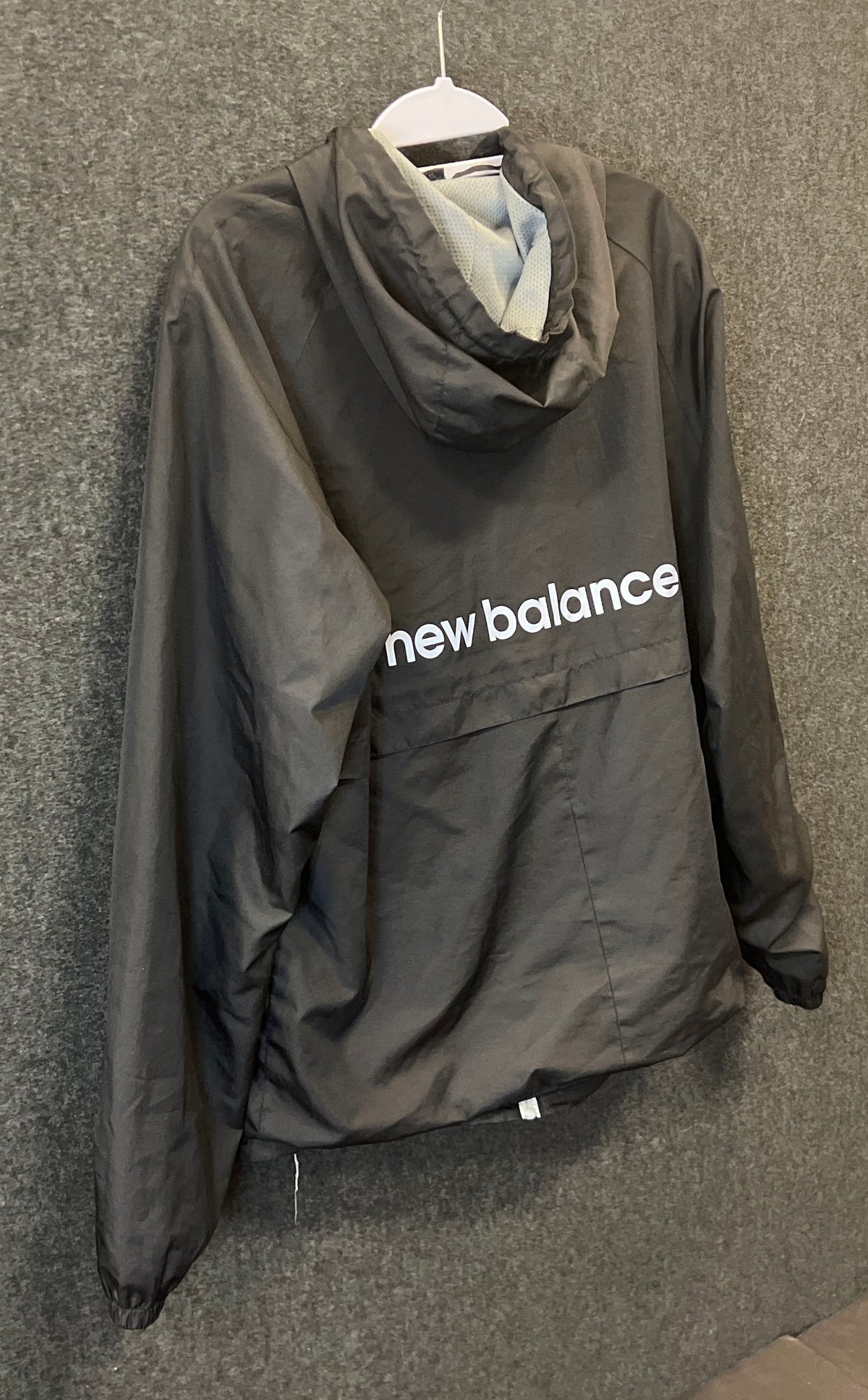 New Balance Black Full Zip Hooded Windbreaker Jacket Mesh Lined Sz M