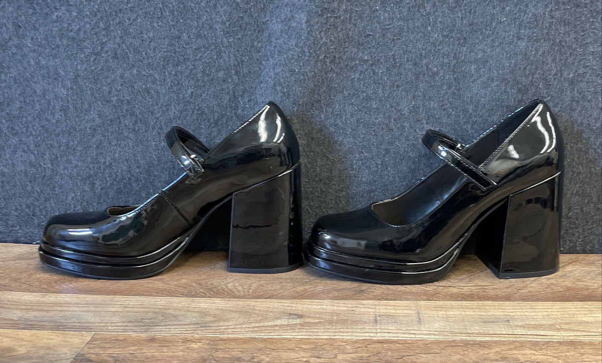 Steve Madden Nylo Black Patent Platform Mary Jane Block Heel Pumps Size 9M
