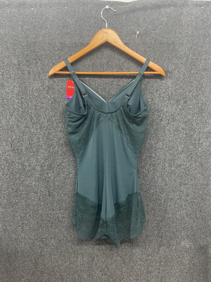 Spanx Women's Spotlight on Lace Bodysuit Malachite Green NWT Sz 1X