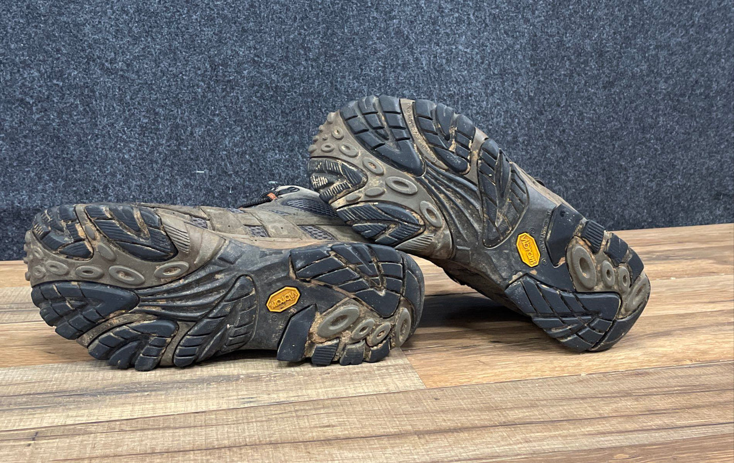 Merrell Moab 2 Mid Waterproof Beluga Hiking Boots Men's Size 10
