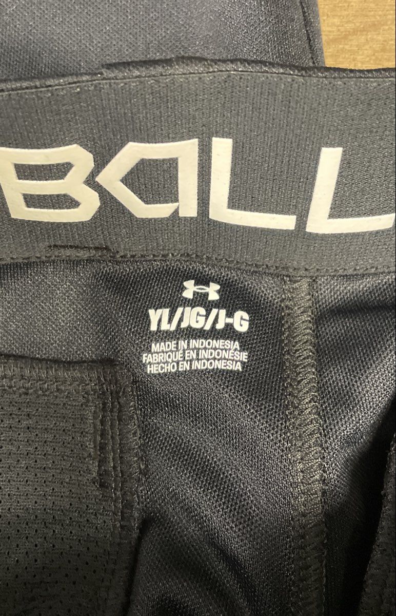 Under Armour Youth Boys Black Utility Relaxed Tapered Baseball Pants Sz YL NWT