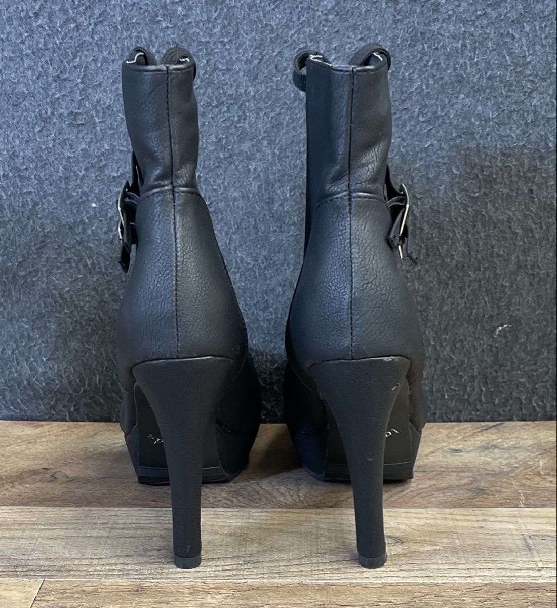 Tonglida Black Lace-Up Platform Stiletto Heel Ankle Boots Size 7.5