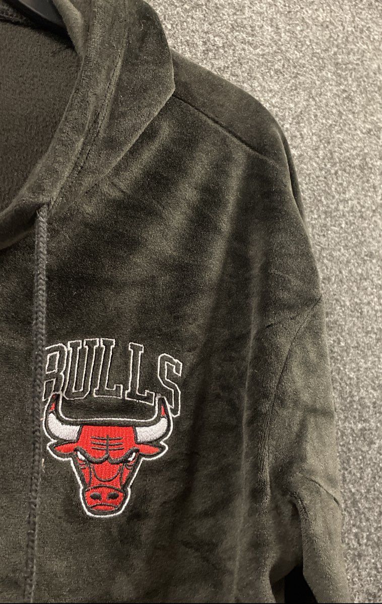 NBA Chicago Bulls Black Velour Full Zip Hoodie Official Licensed Size S