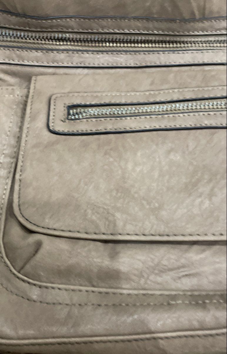 Bueno Brown Faux Leather Multi-Pocket Crossbody Shoulder Bag