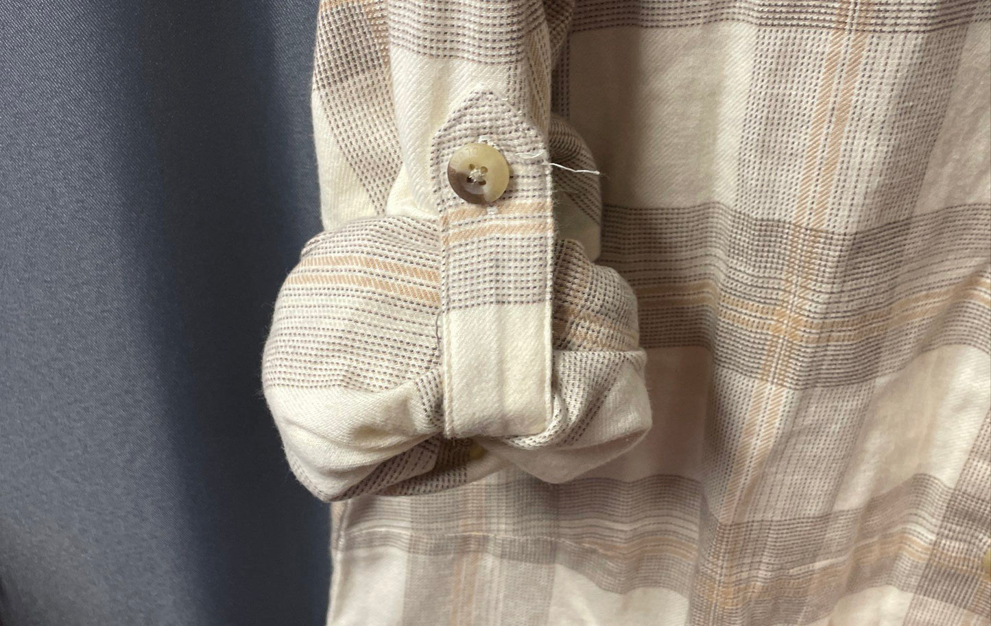 Columbia Women's Holly Hideaway Flannel Shirt Tan Plaid Roll Tab Sleeves XL NWT