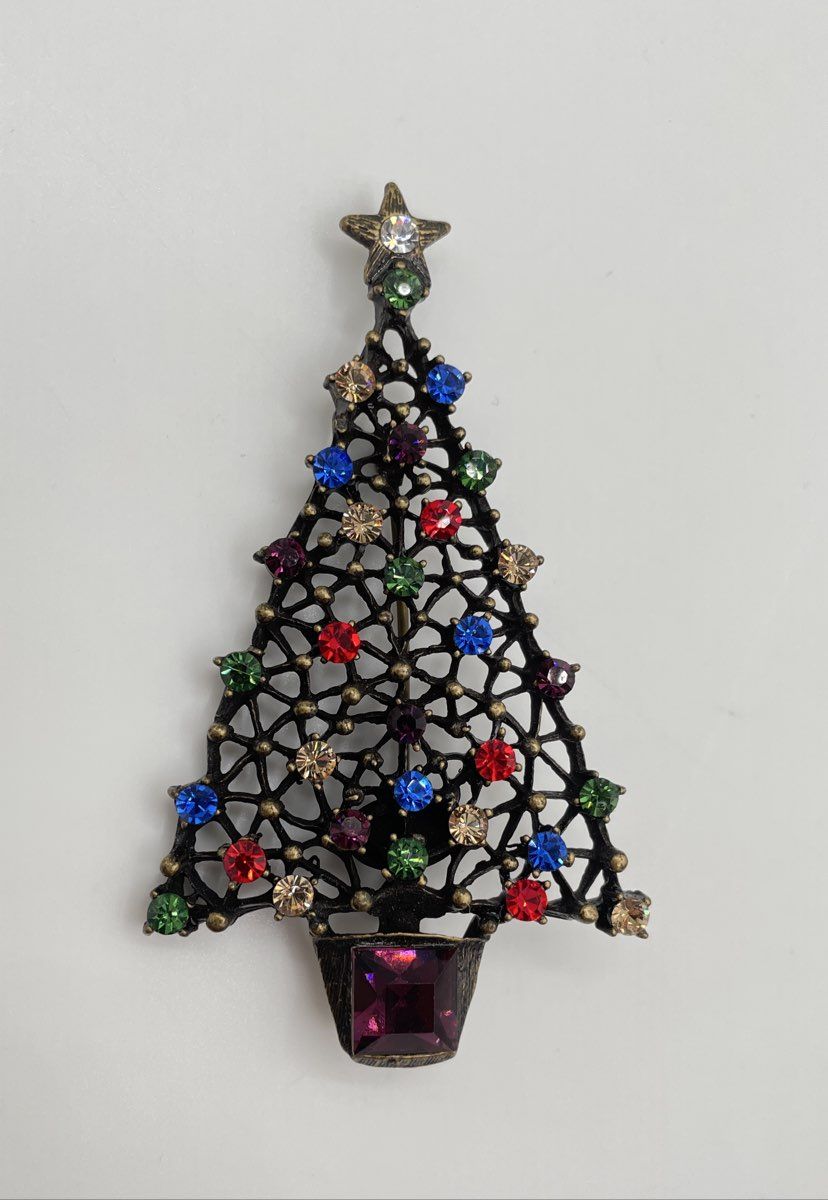 Sweet Romance Gold-Tone Multi-Colored Rhinestone Christmas Tree Brooch Pin 13.2g