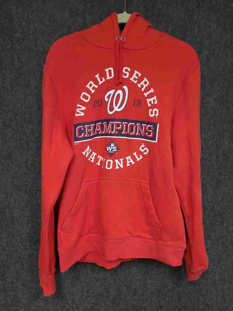 MLB Men's Red Washington Nationals 2019 World Series Champions Hoodie Sz M