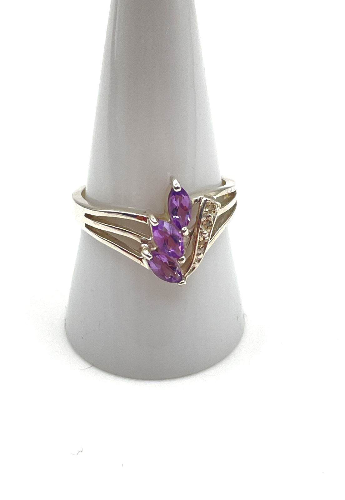 925 Sterling Silver Marquise Cut Amethysts Moissanite Accent Ring 3.1g