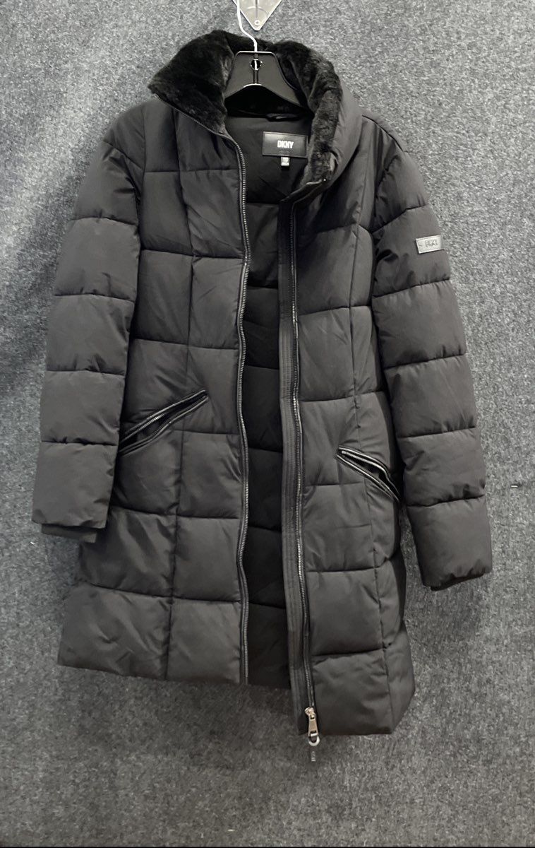 DKNY Women's Black Quilted Puffer Coat Faux Fur Collar Sorona Insulated Sz XXS