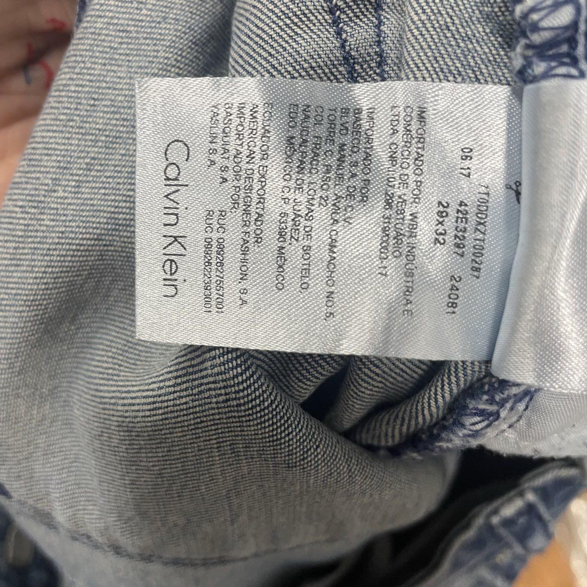 Calvin Klein Jeans Men's Light Wash Distressed Slim Straight Jeans Size 29x32