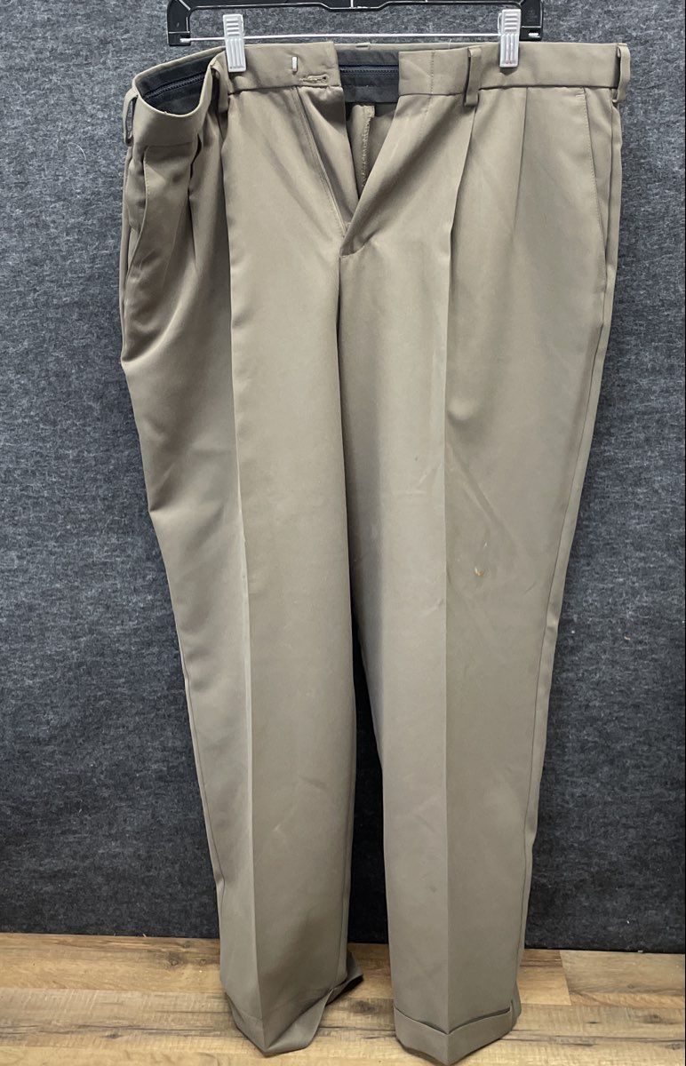 Dockers Golf Men's Green Pleated Relaxed Fit Cuffed Polyester Pants Size 36x29
