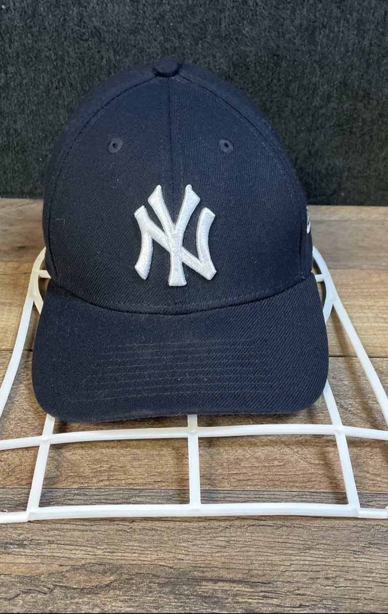 New Era Mens New York Yankees MLB Navy 39THIRTY Stretch Fit Hat Cap Sz M/L