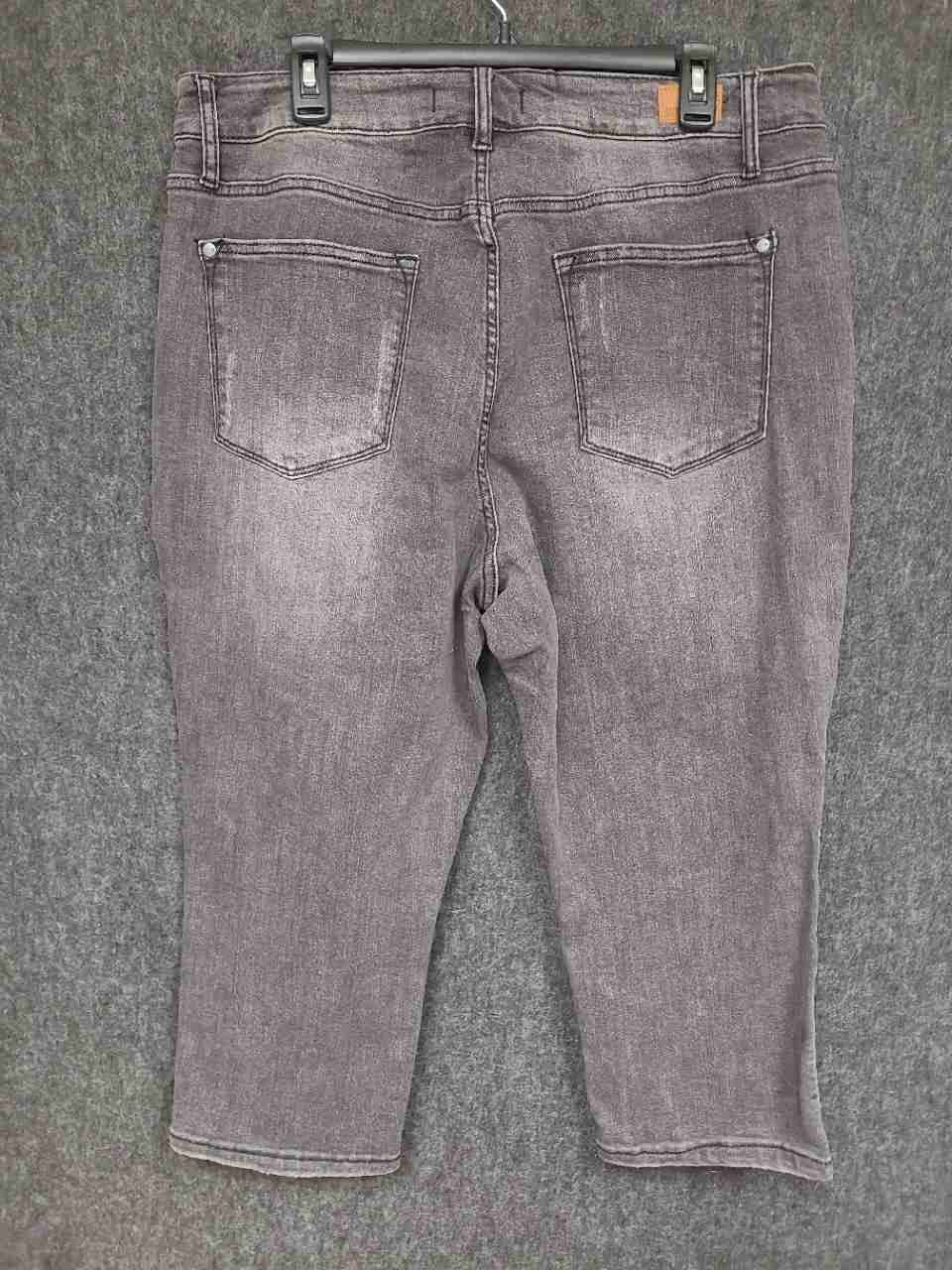 Judy Blue Women's Skinny Fit Capri Jeans Gray High Rise Distressed Sz 18W