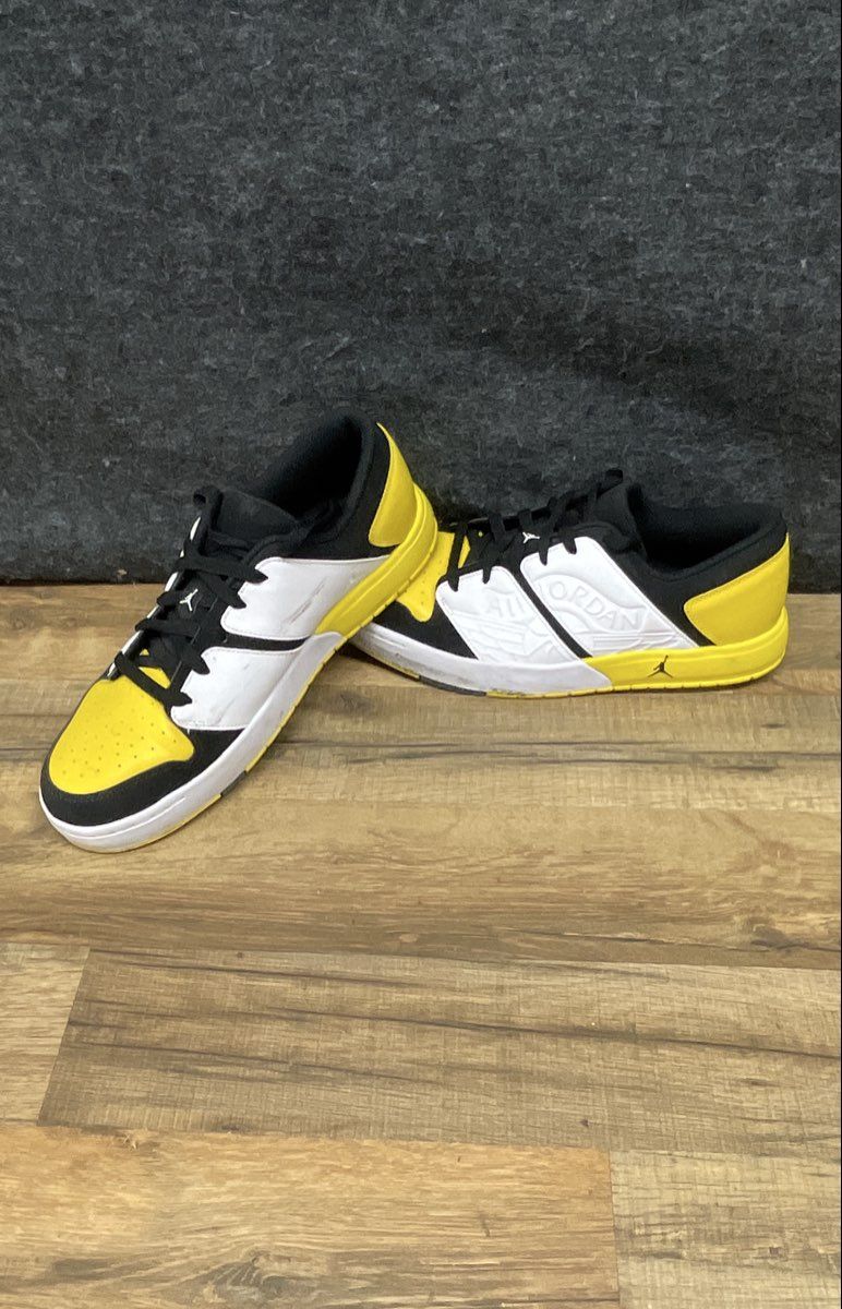 Air Jordan Nu Retro 1 Low Tour Yellow Black White DV5141-017 Size 9